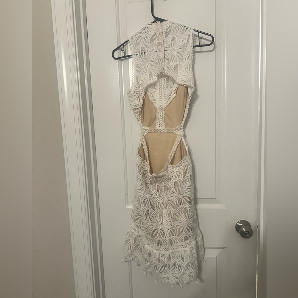 White Lace Back Cutout Mini Dress | s - Picture 7 of 9